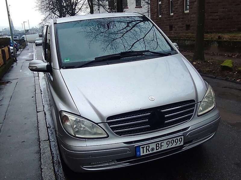 Silber Gebraucht 2007 Mercedes Viano Van / Kleinbus | 8.100 € (Guter Preis) - Bild 1/4