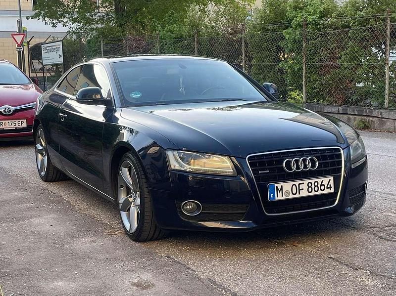 Blau Gebraucht 2010 Audi A5 Sport Coupé | 10.650 € (Etwas zu teuer) - Bild 1/4