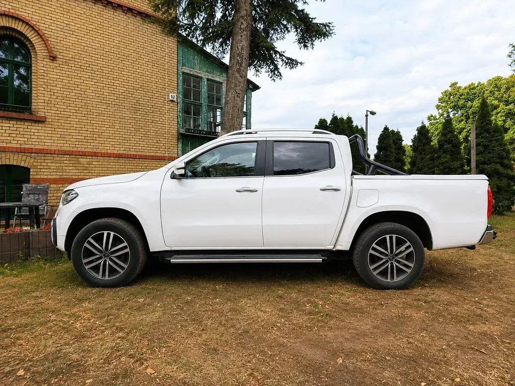 Gebraucht Mercedes X250 190 PS (139 kW) 2018 Weiß Pickup