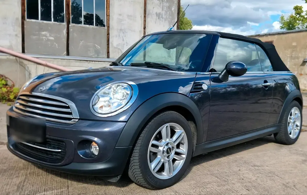 Gebraucht Mini Cooper Cabriolet 122 PS (89 kW) 2012 Grau Cabrio