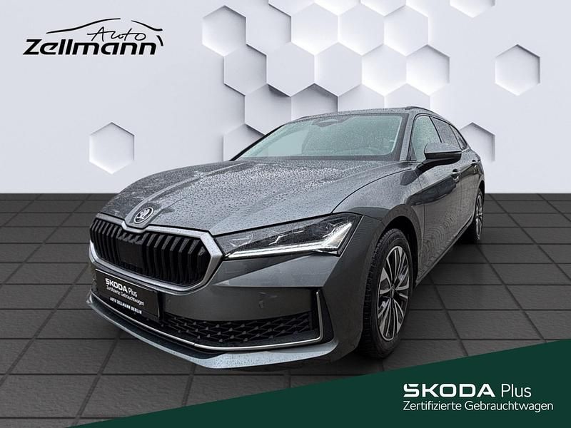 Usado Skoda Superb Selection 265 HP (194 kW) 2025 Cinzento Carrinha