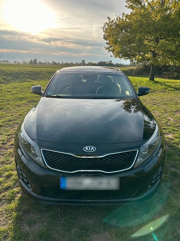 Schwarz Gebraucht 2014 Kia Optima Spirit Limousine | 9.999 € (Guter Preis) - Bild 1/4