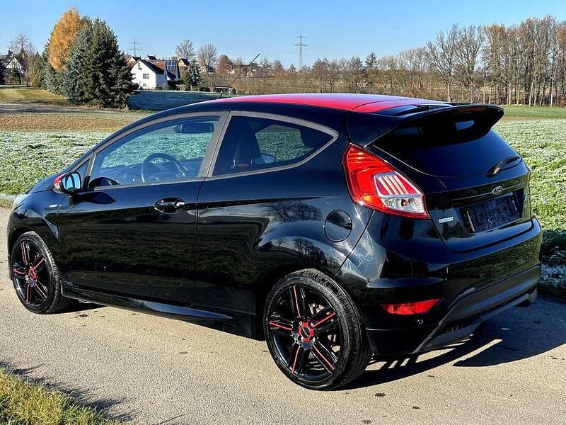 Gebraucht Ford Fiesta ST-Line 125 PS (91 kW) 2016 Schwarz