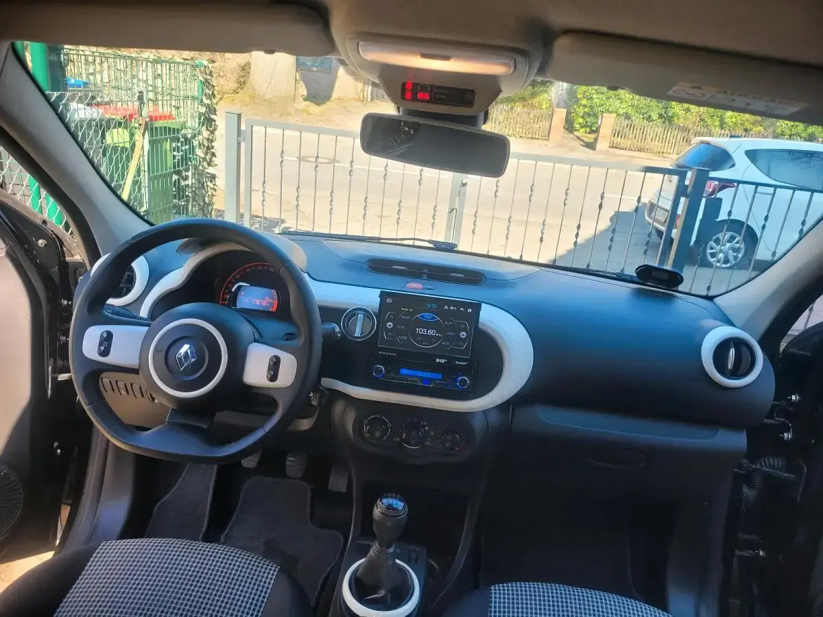 Gebraucht Renault Twingo 69 PS (50 kW) 2020 Schwarz Kleinwagen