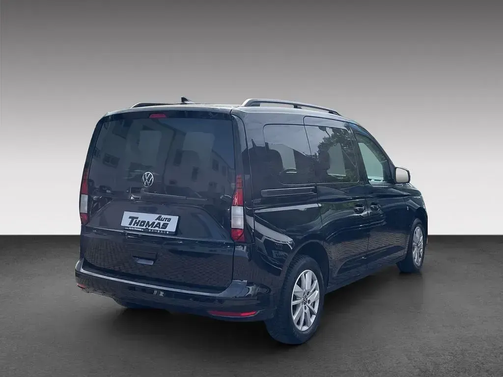 Gebraucht VW Caddy Life 114 PS (83 kW) 2023 Deep black perleffekt Van / Kleinbus