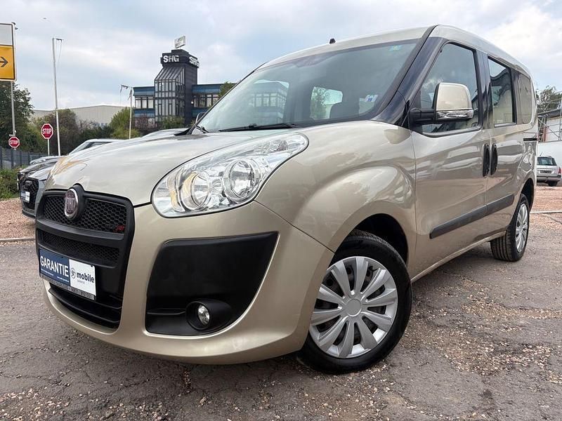 Gebraucht 2010 Fiat Doblò Emotion Van / Kleinbus | 3.999 € (Fairer Preis) - Bild 1/4