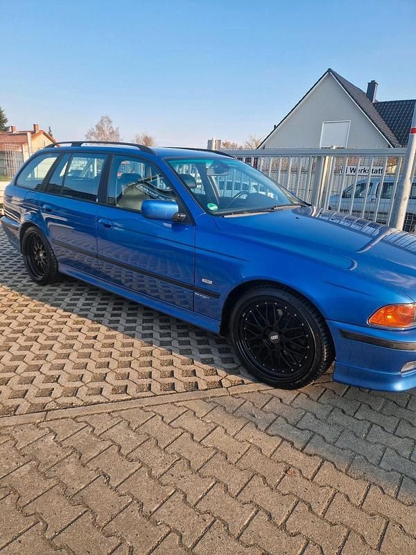 Second-hand BMW 528 Basis 2000 Albastru Break