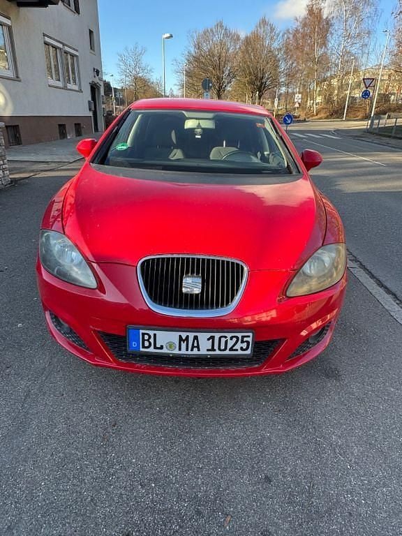 Gebraucht Seat Leon Comfort 125 PS (91 kW) 2009 Rot Kleinwagen