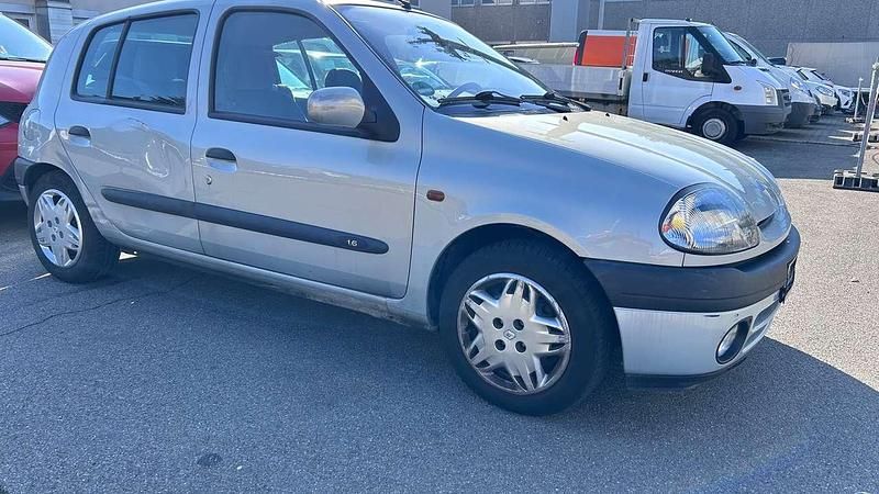Gebraucht Renault Clio II 90 PS (66 kW) 1999 Grau boreal Kleinwagen