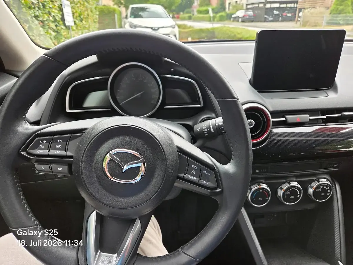 Gebraucht Mazda 2 Homura-Line 90 PS (66 kW) 2023 Rot Kleinwagen