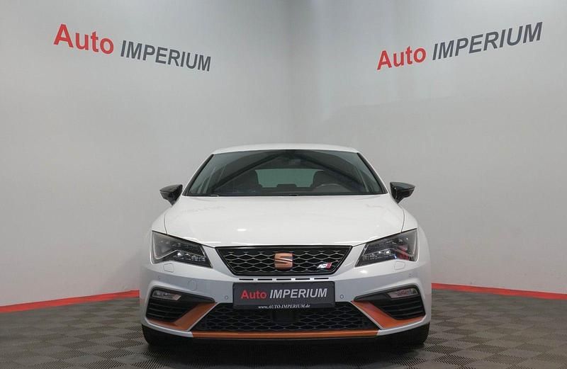 Używany Seat Leon CUPRA 300 KM (220 kW) 2017 Biały Sedan/Limuzyna