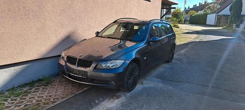 Grau Gebraucht 2008 BMW 318 Kombi | 3.200 € (Guter Preis) - Bild 1/4