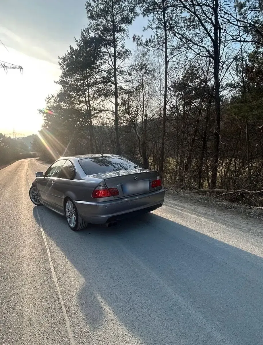 Gebraucht BMW 325 M Sport 192 PS (141 kW) 2004 Grau Coupé