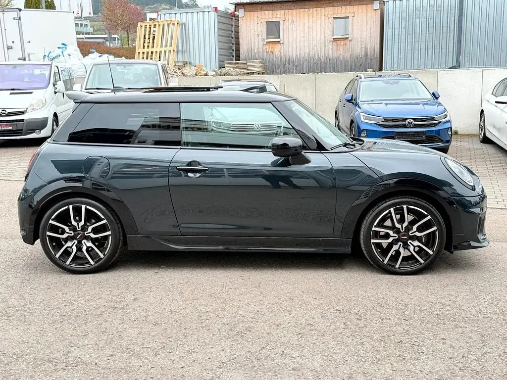 Gebraucht Mini John Cooper Works 204 PS (150 kW) 2024 Schwarz Kleinwagen