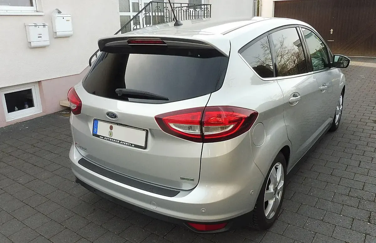 Gebraucht Ford C-MAX Titanium 150 PS (110 kW) 2019 Silber Van / Kleinbus