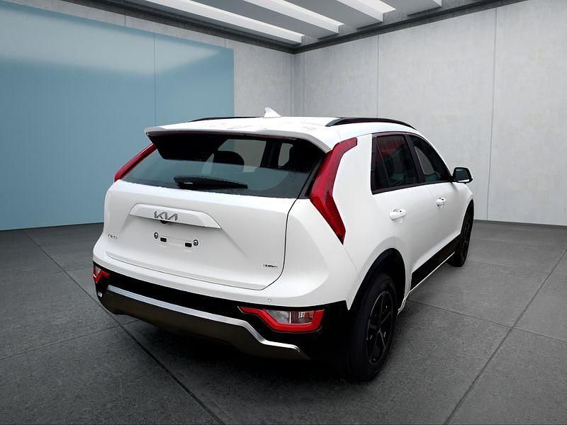 Gebraucht Kia Niro 141 PS (103 kW) 2024 Weiß SUV