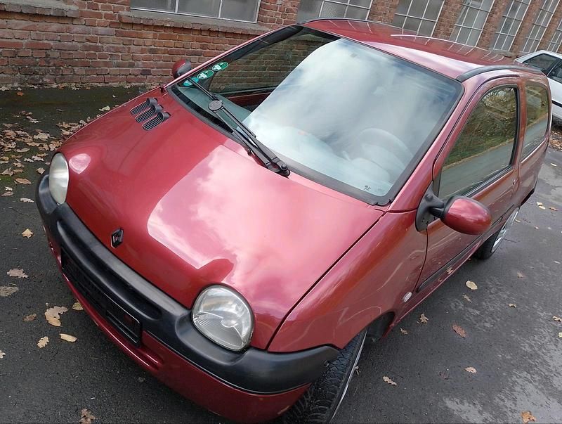 Rot Gebraucht 2003 Renault Twingo Kleinwagen | 1.390 € - Bild 1/4