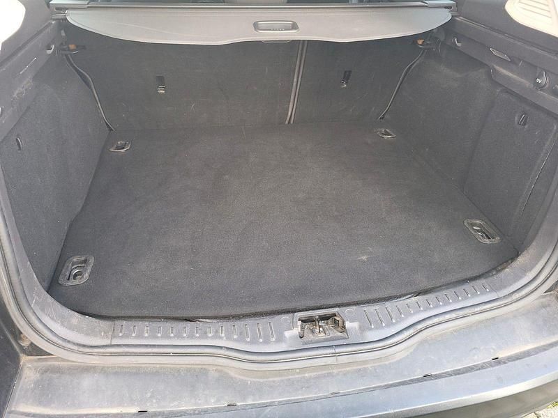 Gebraucht Ford Focus Titanium 150 PS (110 kW) 2011 Schwarz Kombi