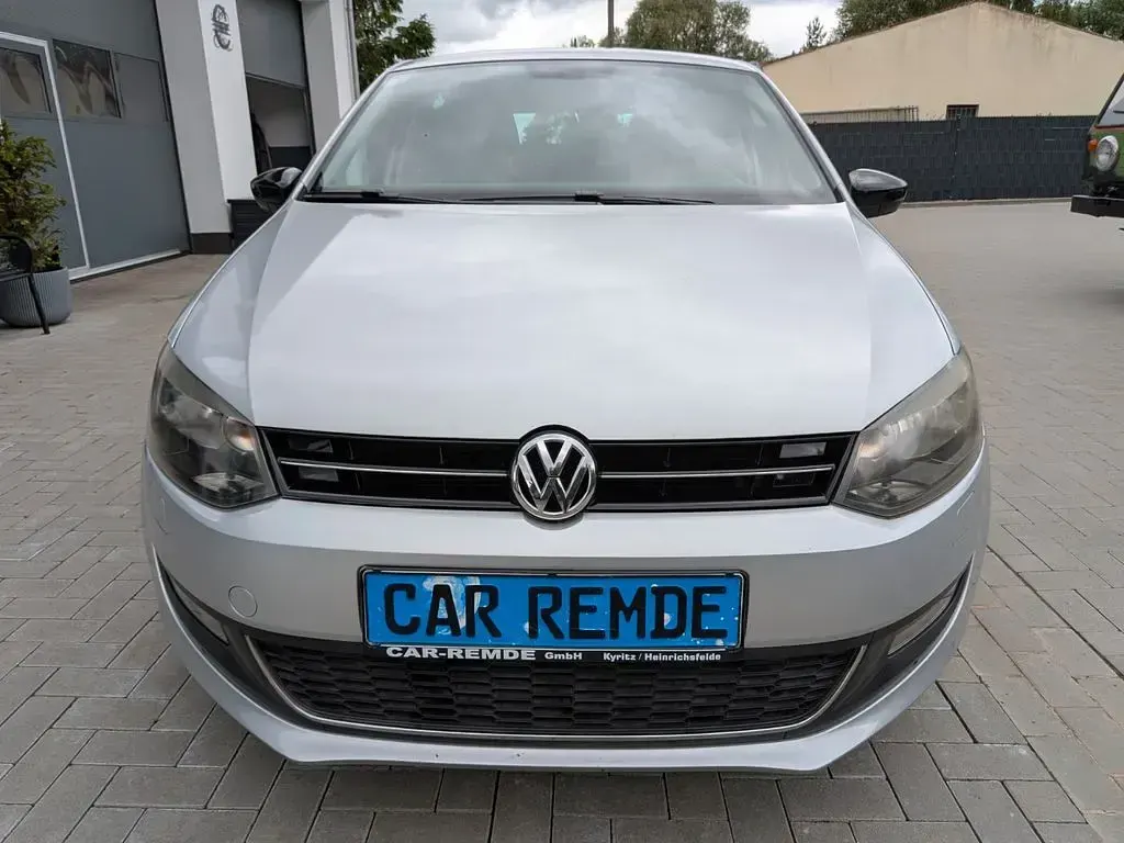 Gebraucht VW Polo Style 90 PS (66 kW) 2011 Silber Kleinwagen