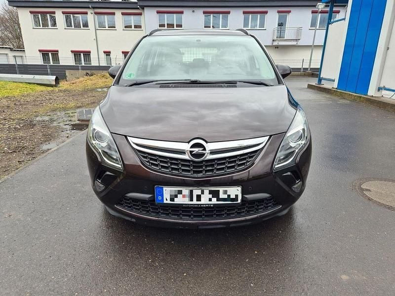 Gebraucht Opel Zafira Tourer 140 PS (102 kW) 2015 Braun Van / Kleinbus
