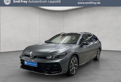 Gebraucht VW Passat R-line 193 PS (141 kW) 2024 Grau Kombi
