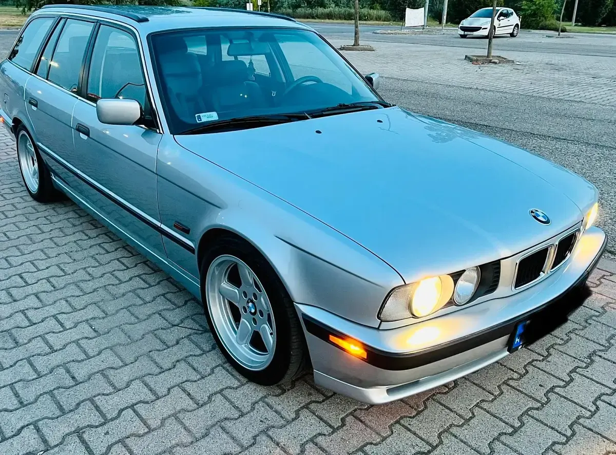Gebraucht BMW 525 143 PS (105 kW) 1995 Silber Kombi