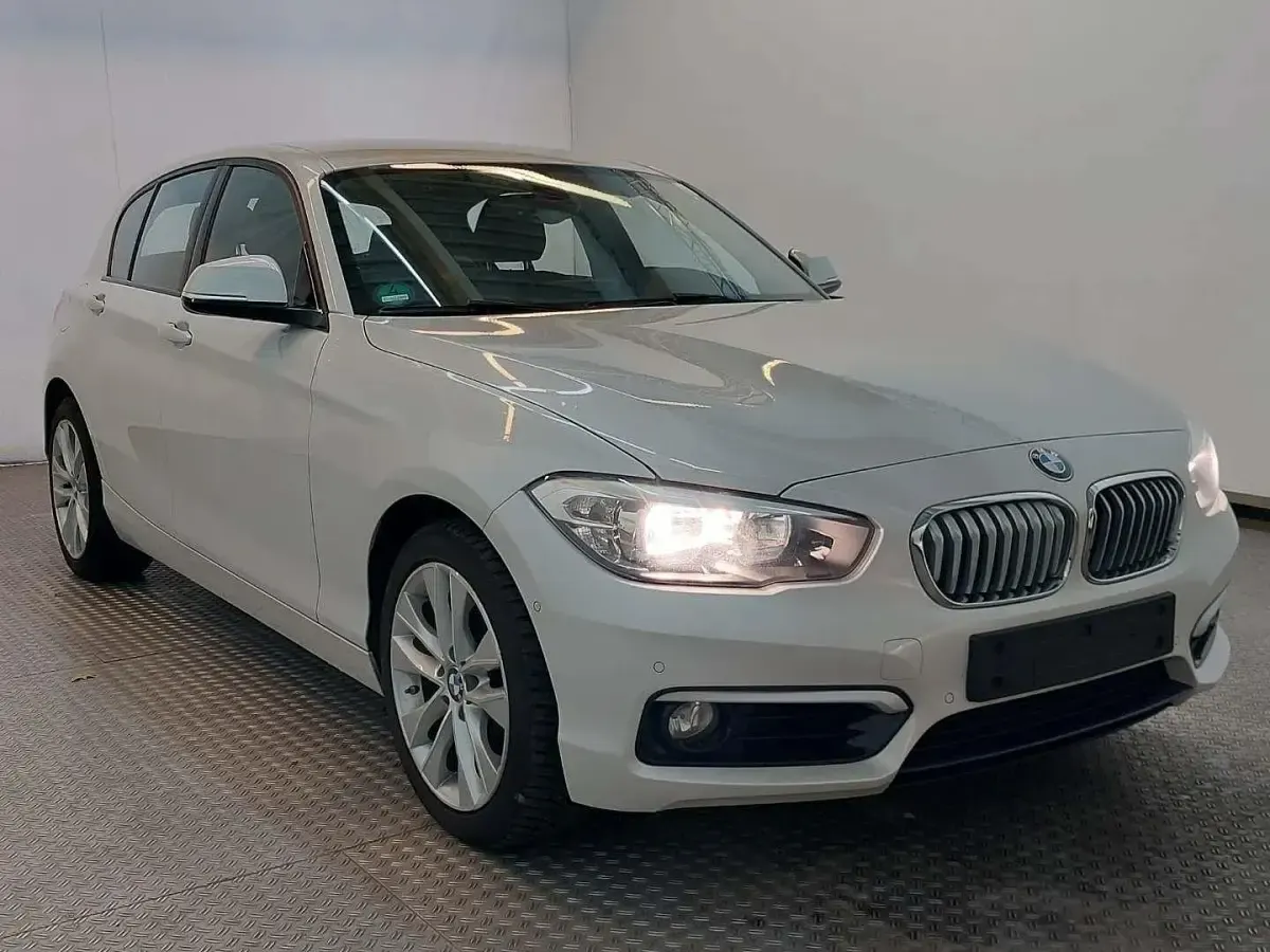 Gebraucht BMW 120 Urban Line 184 PS (135 kW) 2016 Weiß Kleinwagen