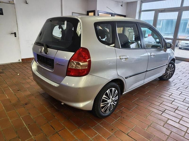 Fabelhafte Honda Jazz 2005 Bilder