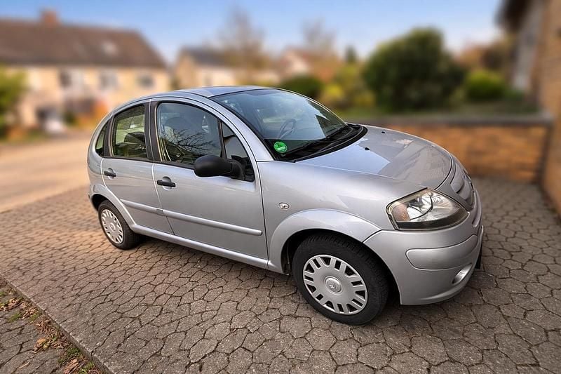 Gebraucht Citroën C3 60 PS (44 kW) 2009 Silber Kleinwagen