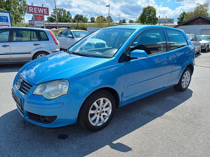 Blau Gebraucht 2006 VW Polo Sportline Limousine | 2.990 € (Fairer Preis) - Bild 1/4
