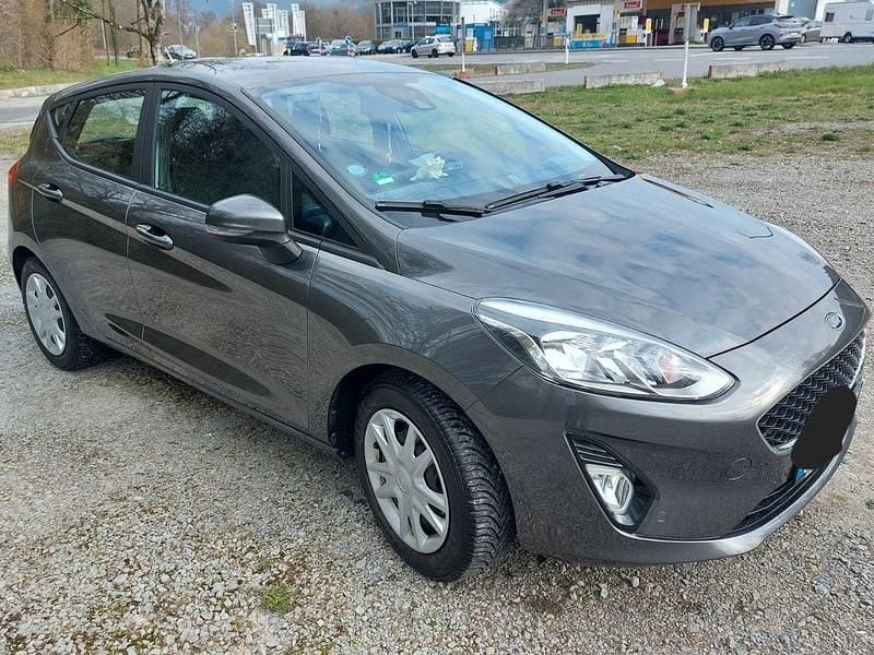 Gebraucht Ford Fiesta Cool & Connect 86 PS (63 kW) 2018 Grau Kleinwagen