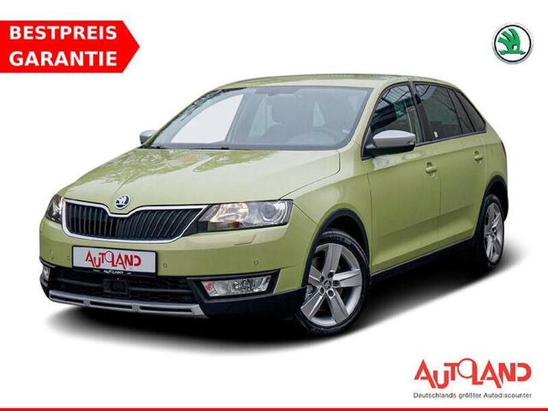 Grün Gebraucht 2016 Skoda Rapid ScoutLine Limousine | 13.990 € (Teuer) - Bild 1/4