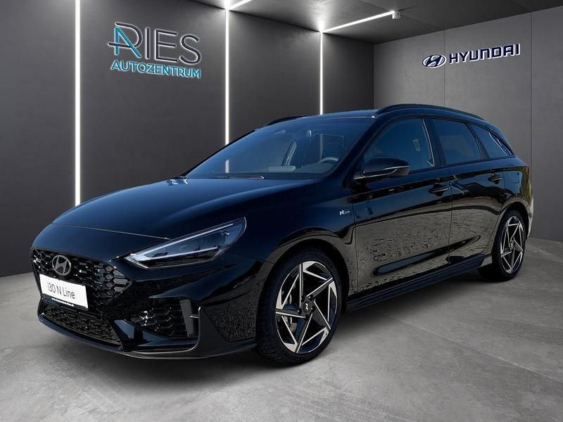 Schwarz Neu 2025 Hyundai i30 N Line Kombi | 33.910 € (Teuer) - Bild 1/4