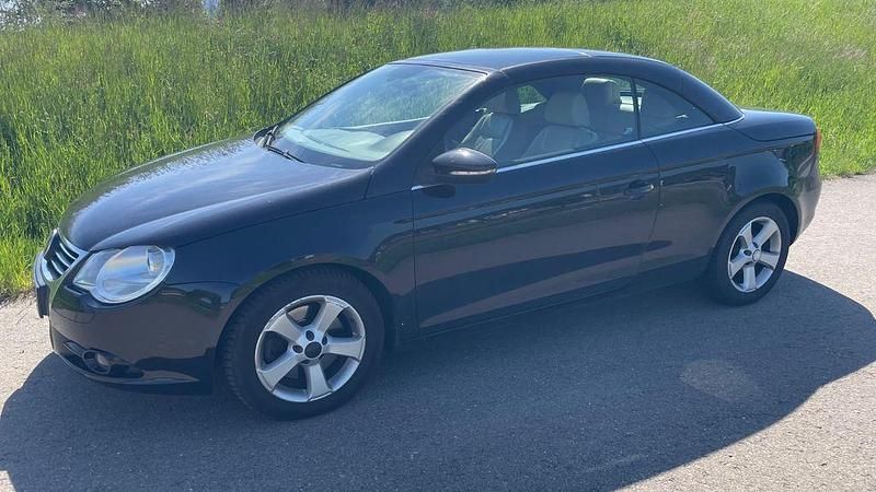 Gebraucht VW Eos Sport 160 PS (117 kW) 2009 Deep black perleffekt Cabrio