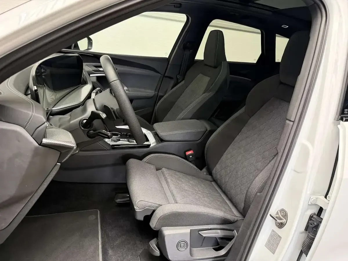 Gebraucht Audi Q5 S-Line 204 PS (150 kW) 2025 Arkonaweiss SUV