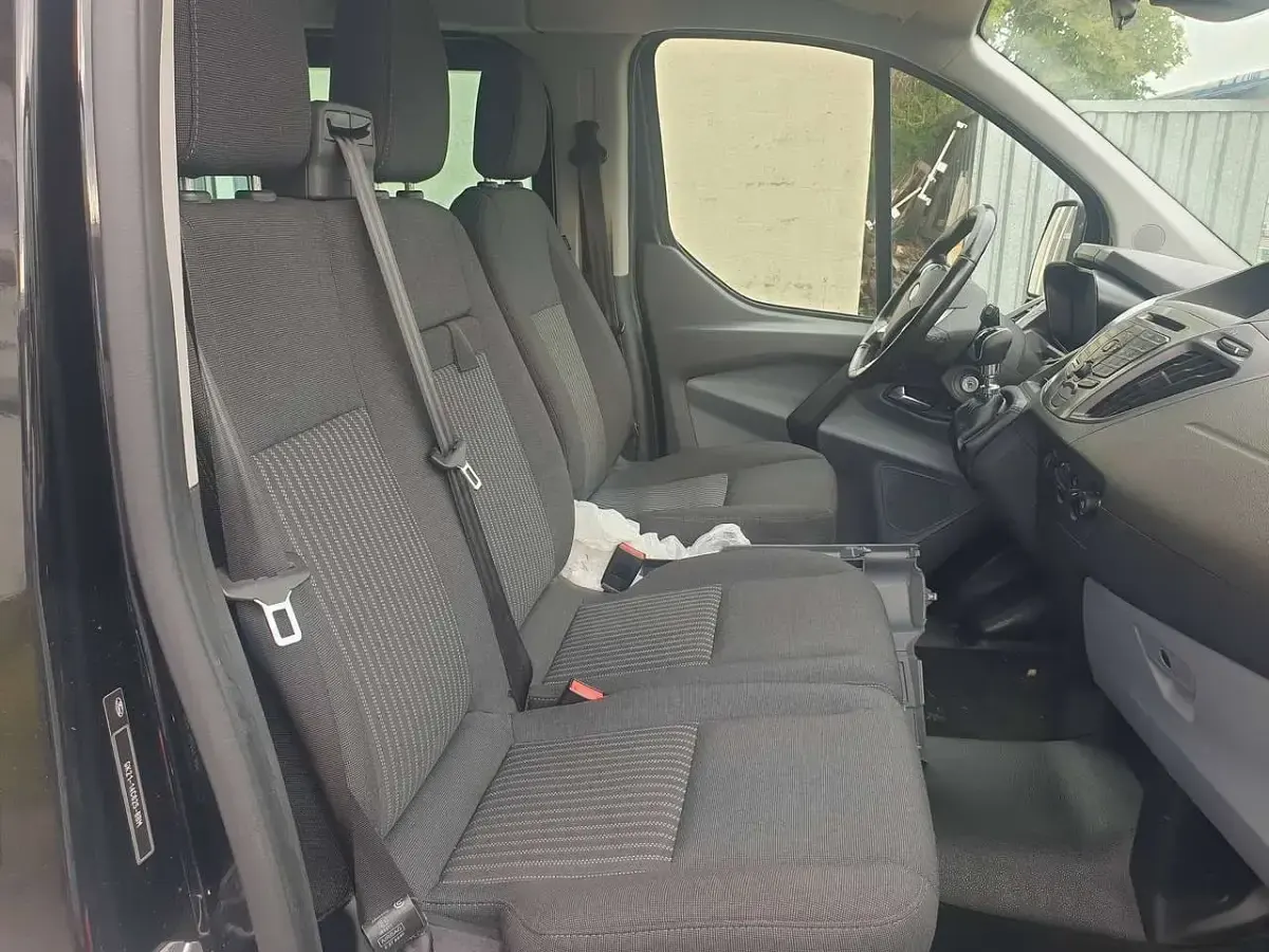 Gebraucht Ford Transit Custom Basis 131 PS (96 kW) 2016 Other Kombi