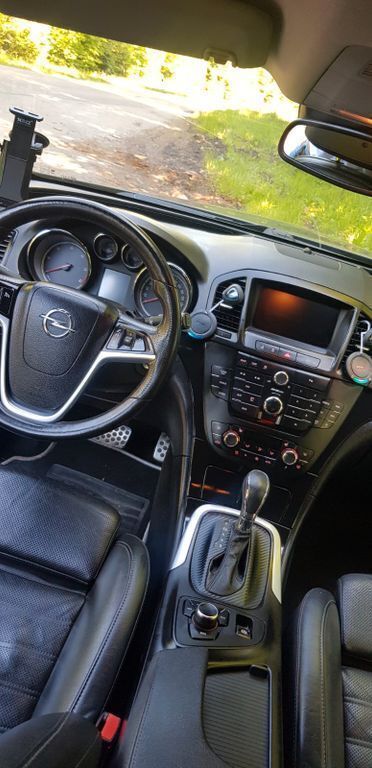 Grau Gebraucht 2009 Opel Insignia Edition Kombi | 4.000 € (Fairer Preis) - Bild 1/4