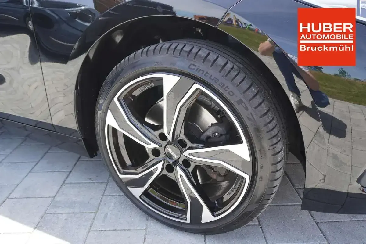 Gebraucht BMW 118 Advantage 140 PS (102 kW) 2019 Schwarz Kleinwagen