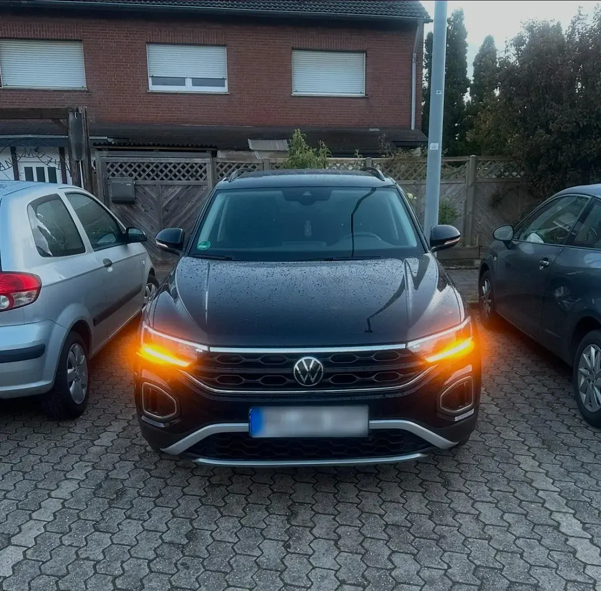 Usata VW T-Roc Life 115 CV (84 kW) 2022 Nero SUV