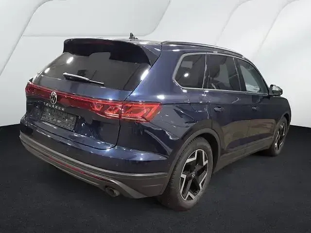 Gebraucht VW Touareg 231 PS (169 kW) 2025 Meloe blue kristalleffekt SUV