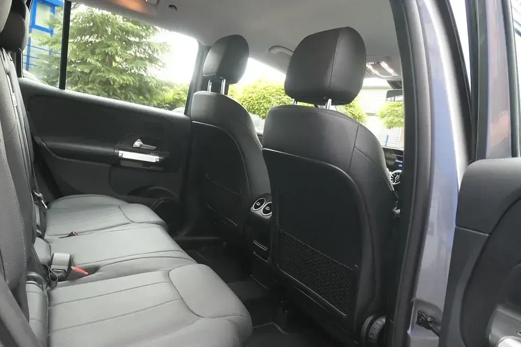 Gebraucht Mercedes GLB200 Progressive 150 PS (110 kW) 2023 Grau SUV