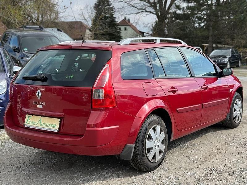 Gebraucht Renault Mégane II 105 PS (77 kW) 2009 Rot Limousine