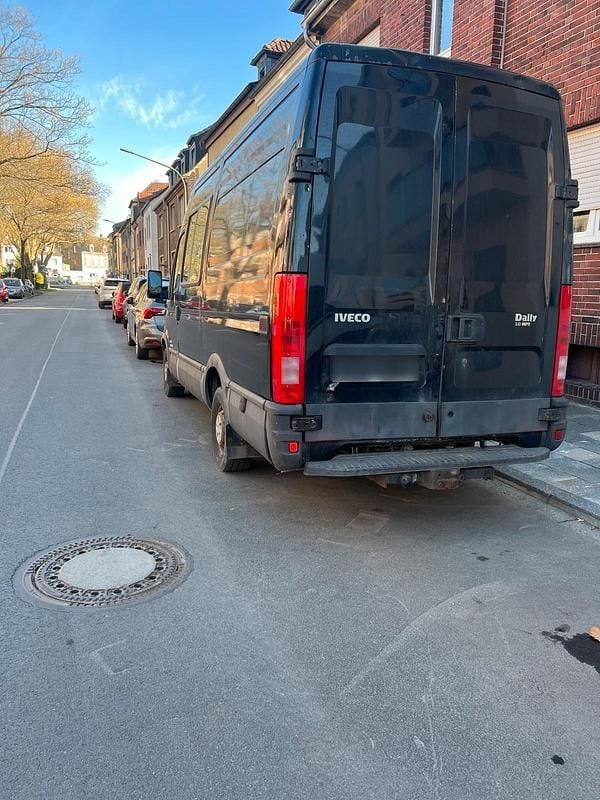 Gebraucht Iveco Daily 140 PS (102 kW) 2006 Schwarz Limousine