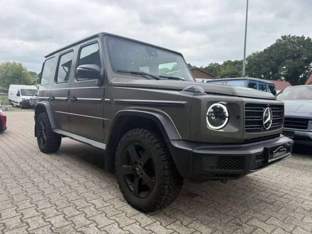 Gebraucht Mercedes G400 330 PS (242 kW) 2023 Dunkeloliv magno SUV
