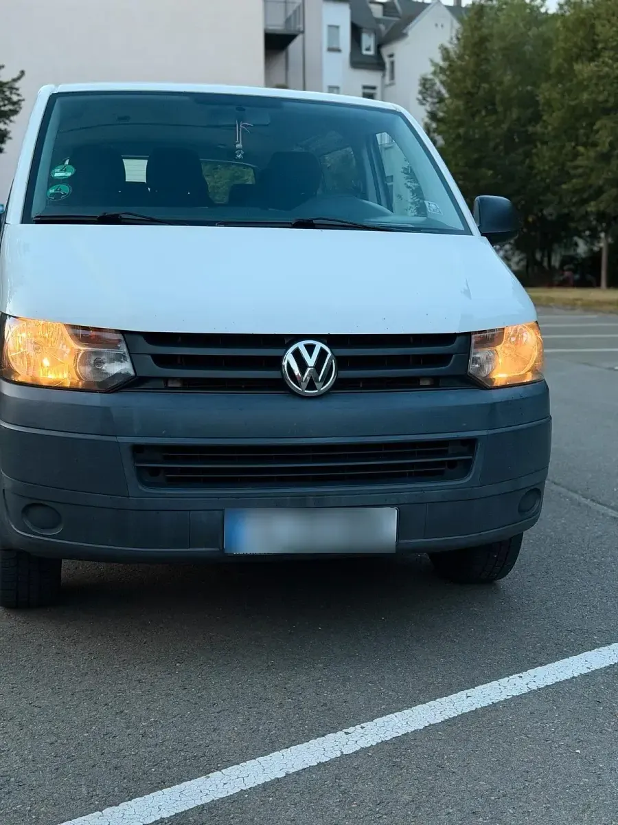 Gebraucht VW T5 105 PS (77 kW) 2011 Weiß Van