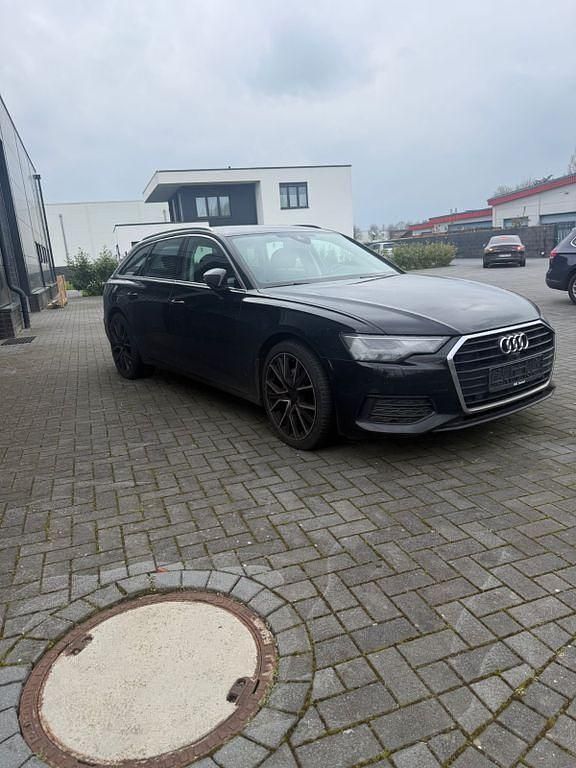 Gebraucht Audi A6 Basis 204 PS (150 kW) 2020 Schwarz Kombi