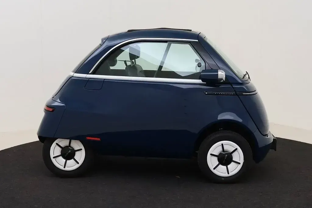 Neu Micro Microlino 11 kW (16 PS) 2025 Blau Kleinwagen