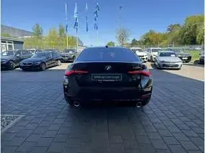 Neu BMW 420 184 PS (135 kW) 2026 Schwarz (saphirschwarz metallic) Limousine