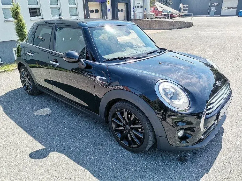 Gebraucht Mini Cooper 136 PS (100 kW) 2017 Schwarz Kleinwagen
