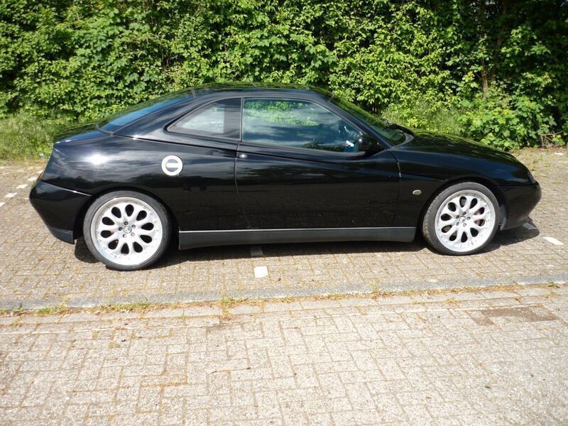 Gebraucht Alfa Romeo GTV Lusso 220 PS (161 kW) 1997 Schwarz Coupé